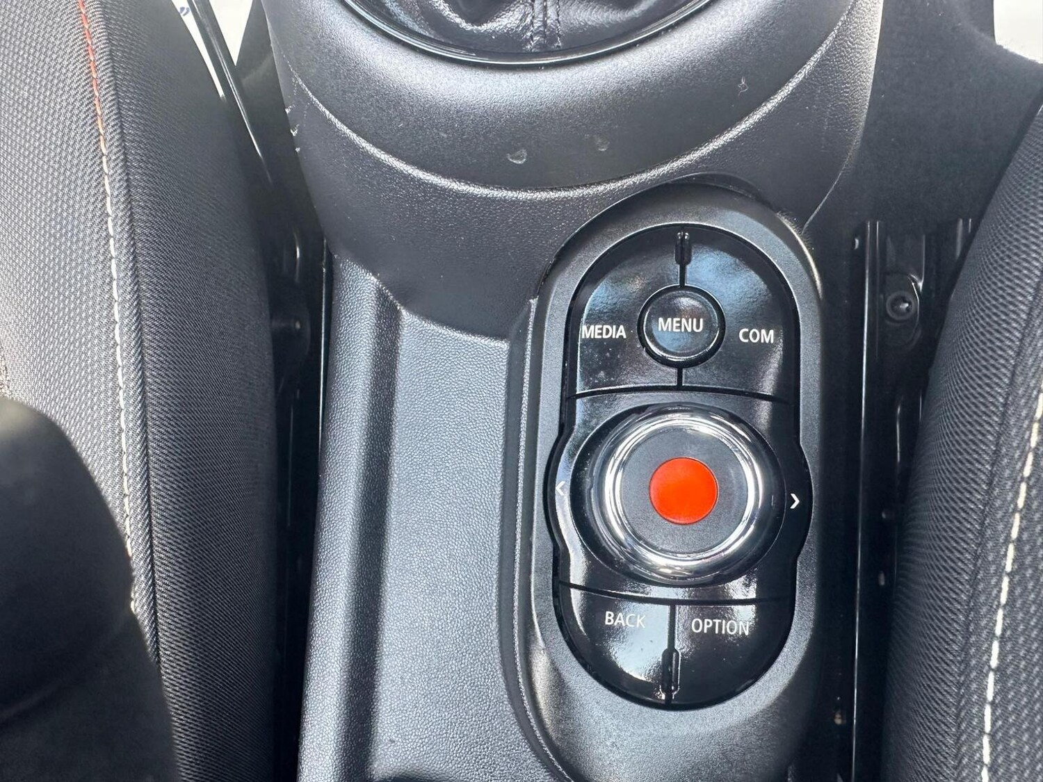 Used MINI Convertible 2019 for sale - 76107373: Photo 38