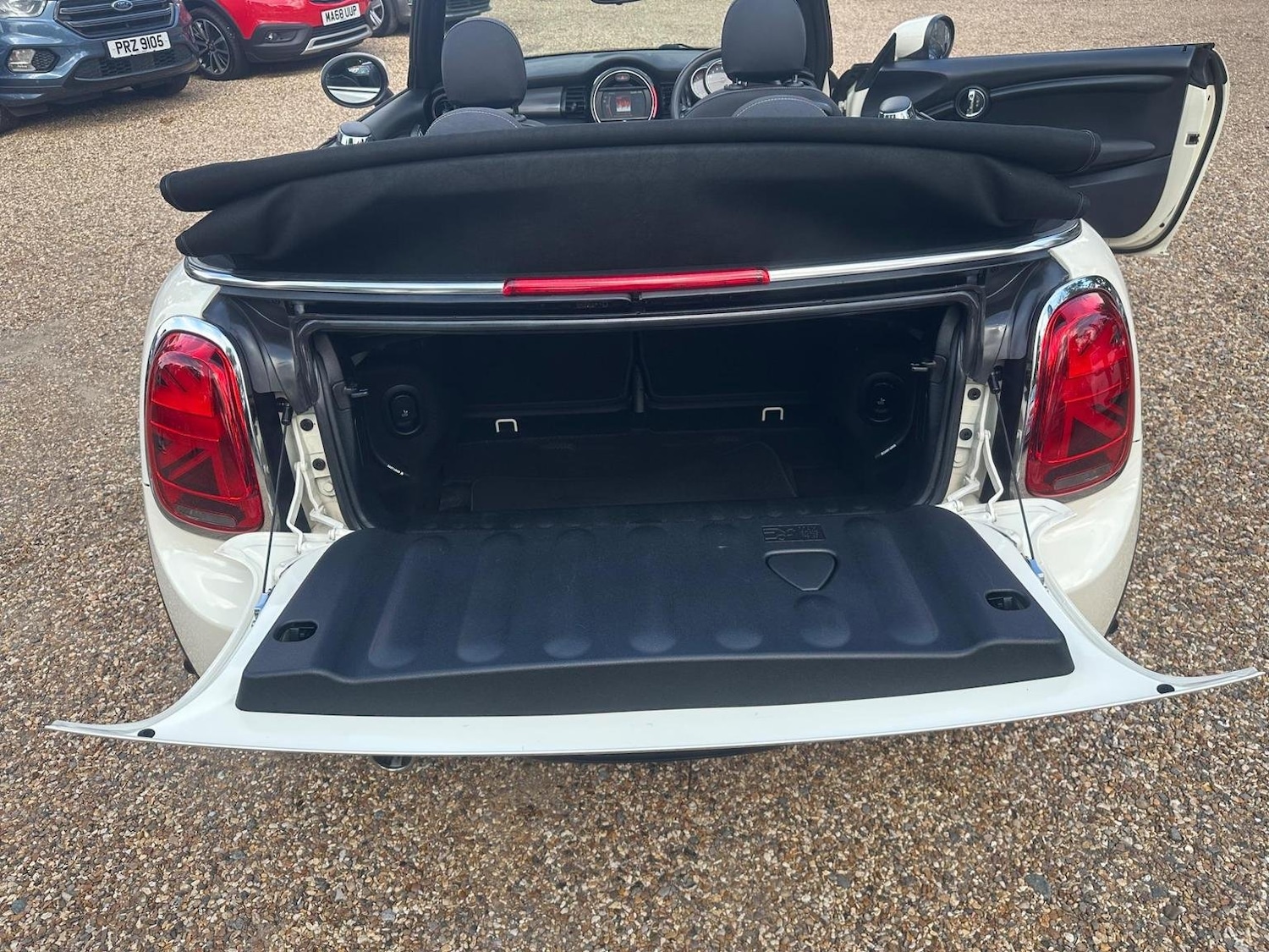 Used MINI Convertible 2019 for sale - 76107373: Photo 44