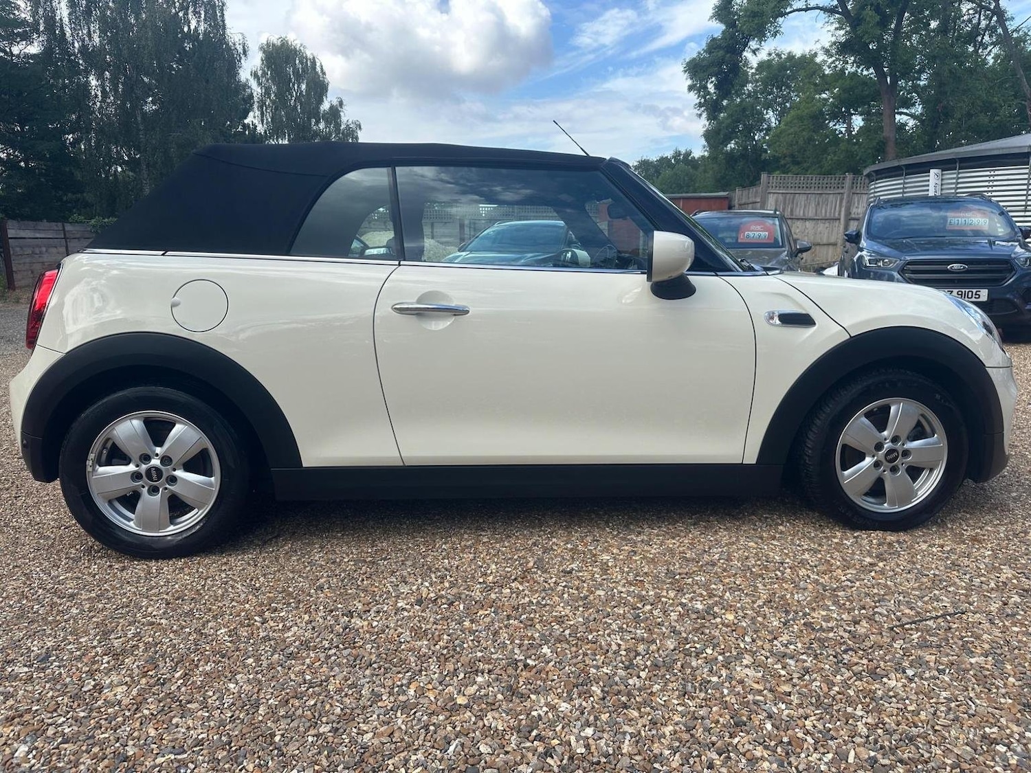 Used MINI Convertible 2019 for sale - 76107373: Photo 5