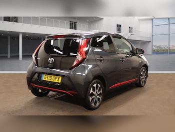 Used Toyota AYGO 2019 for sale - 76107416: Photo