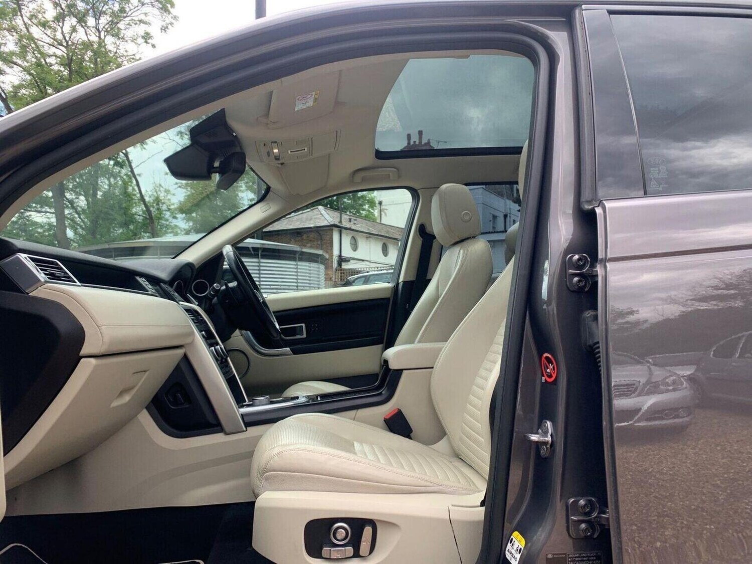 Used Land Rover Discovery Sport 2016 for sale - 76358161: Photo 7