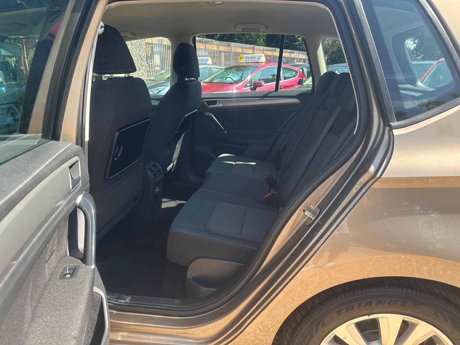 Used Volkswagen Golf SV 2015 for sale - 76107309: Photo 15