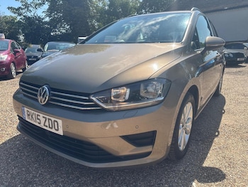 Used Volkswagen Golf SV 2015 for sale - 76107309: Photo