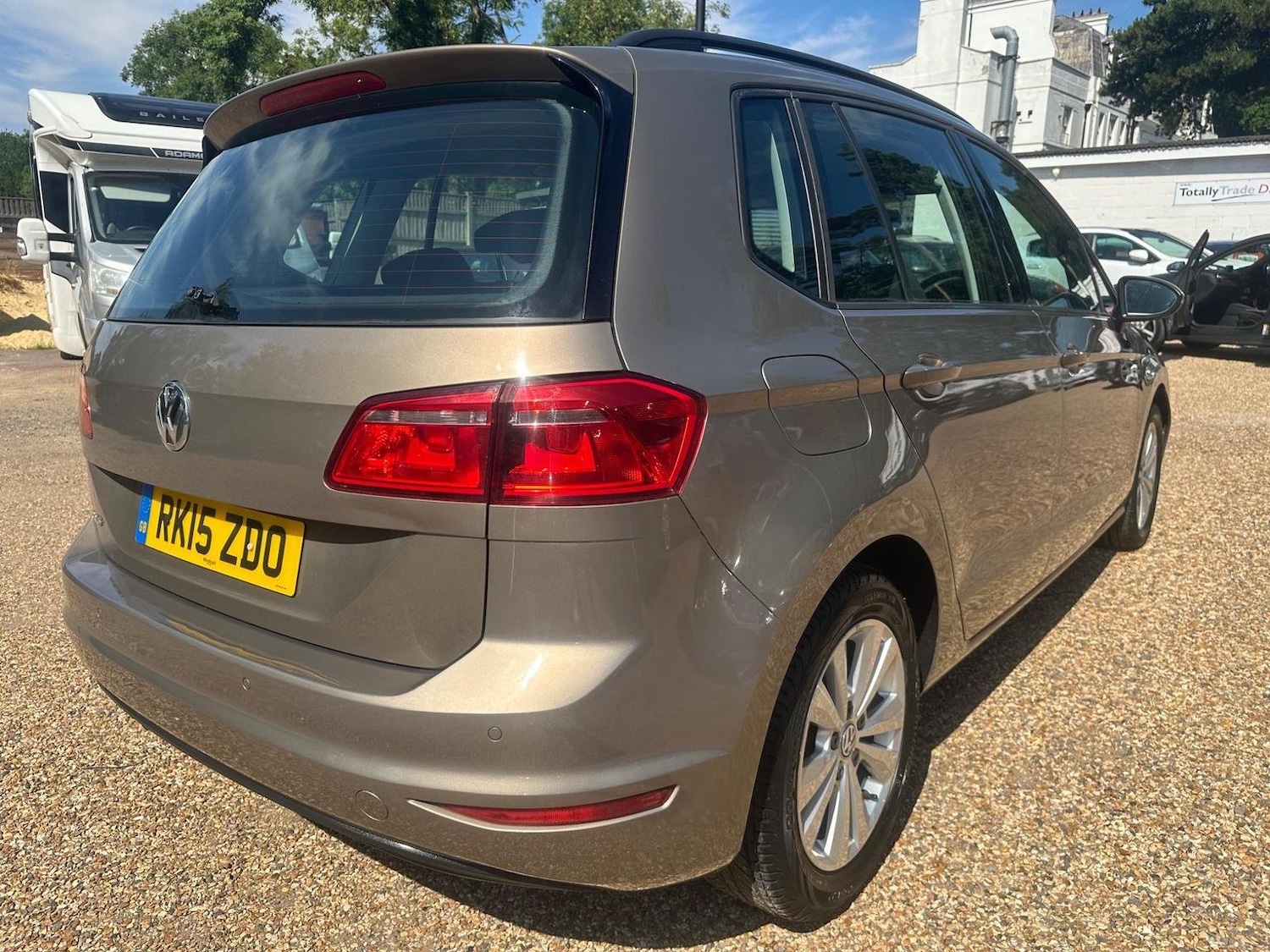 Used Volkswagen Golf SV 2015 for sale - 76107309: Photo 6