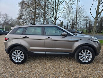 Used Land Rover Range Rover Evoque 2016 for sale - 77719588: Photo