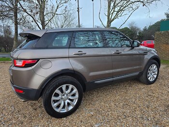 Used Land Rover Range Rover Evoque 2016 for sale - 77719588: Photo