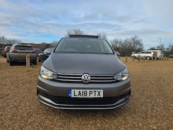 Used Volkswagen Touran 2018 for sale - 77719581: Photo