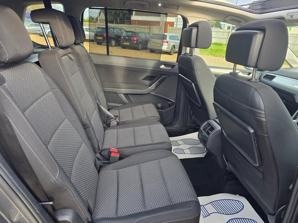 Used Volkswagen Touran 2018 for sale - 77719581: Photo 39