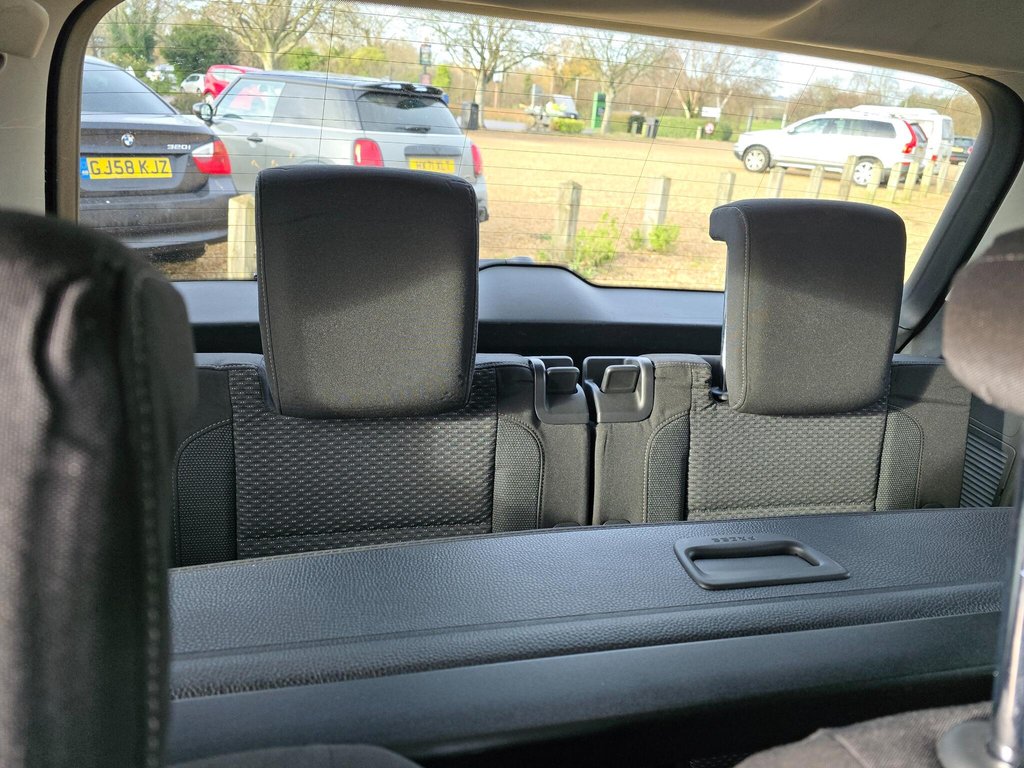 Used Volkswagen Touran 2018 for sale - 77719581: Photo 40