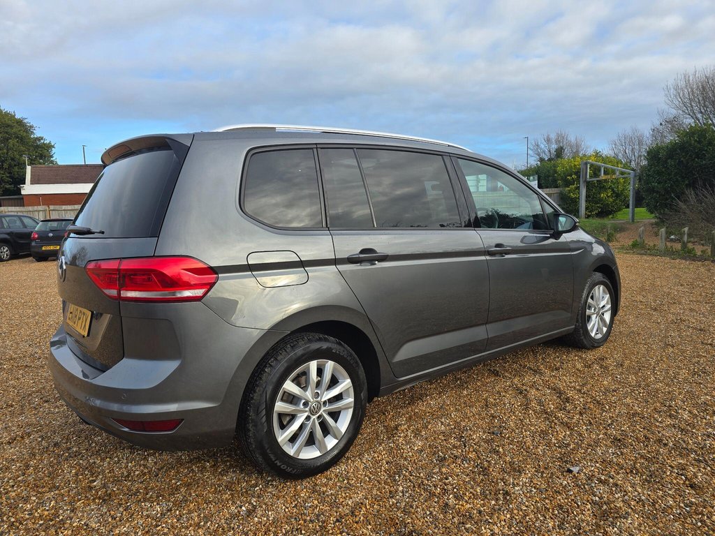 Used Volkswagen Touran 2018 for sale - 77719581: Photo 7