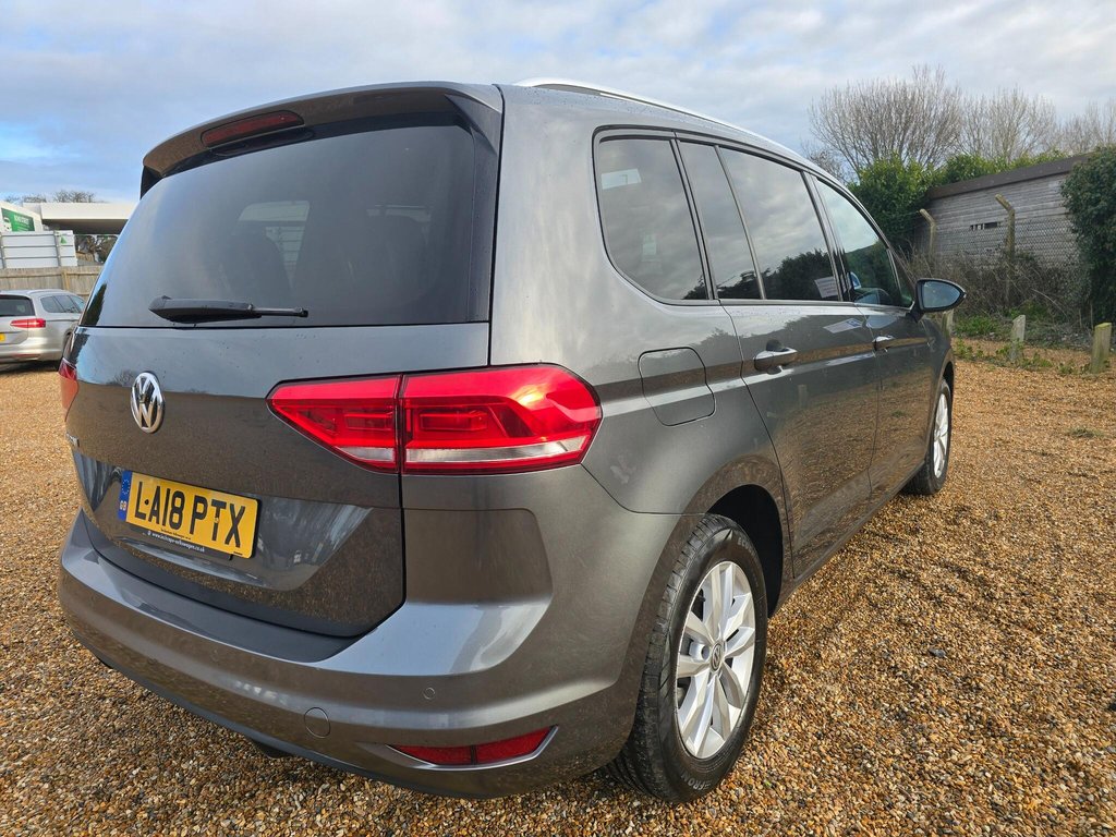 Used Volkswagen Touran 2018 for sale - 77719581: Photo 8