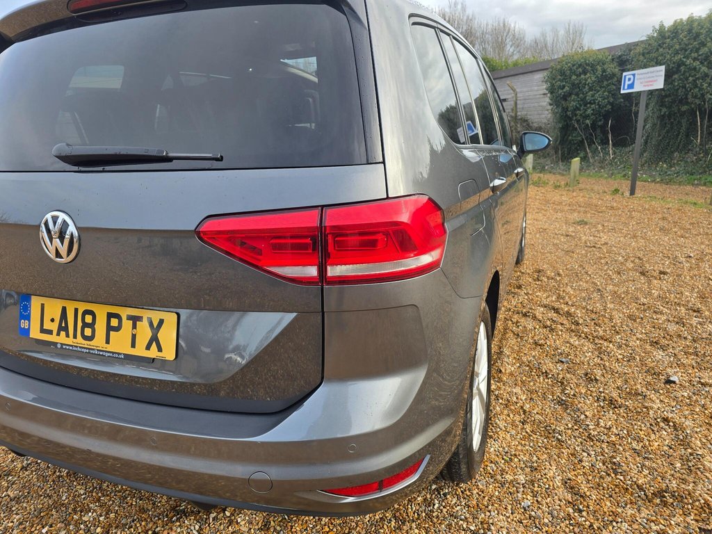 Used Volkswagen Touran 2018 for sale - 77719581: Photo 9