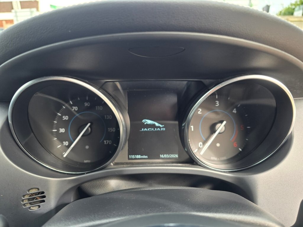 Used Jaguar F-Pace 2019 for sale - 77919884: Photo 33