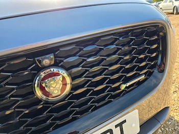 Used Jaguar E-Pace 2021 for sale - 78458184: Photo
