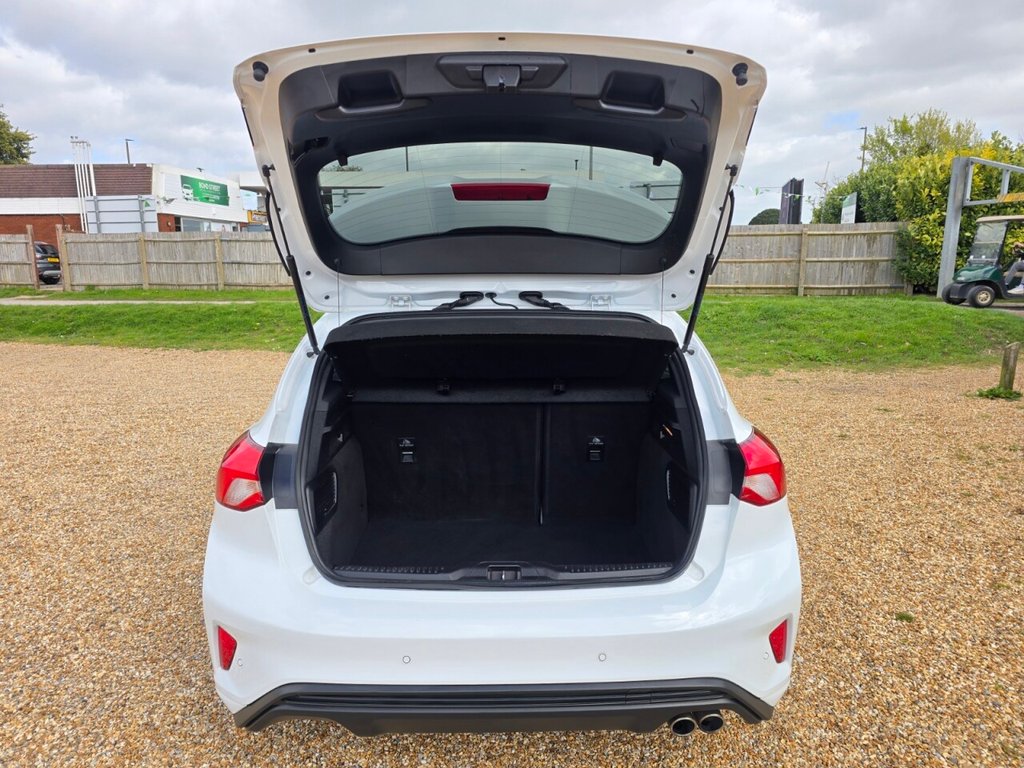 Used Ford Focus 2020 for sale - 78083310: Photo 9