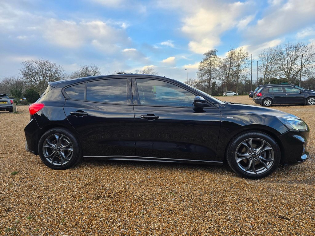 Used Ford Focus 2021 for sale - 77719479: Photo 4