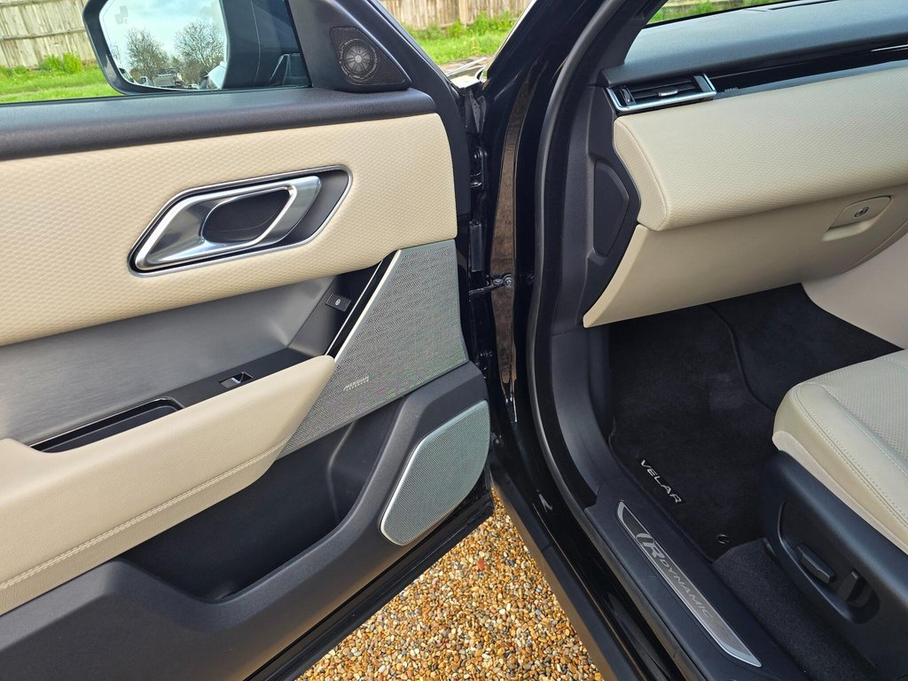 Used Land Rover Range Rover Velar 2018 for sale - 77719456: Photo 32