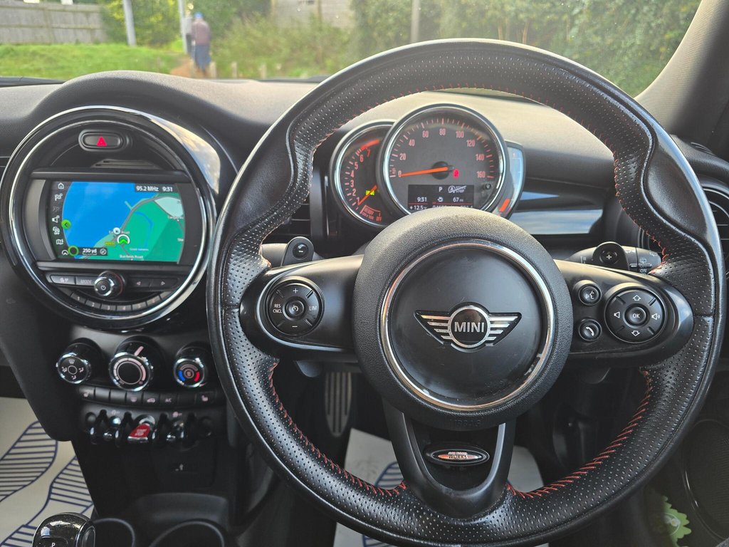 Used MINI Hatch 2018 for sale - 77719526: Photo 32