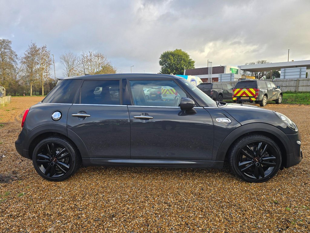 Used MINI Hatch 2018 for sale - 77719526: Photo 4