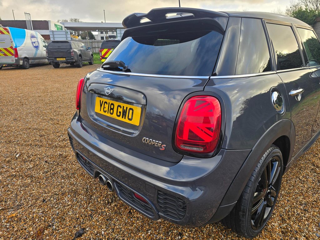 Used MINI Hatch 2018 for sale - 77719526: Photo 8