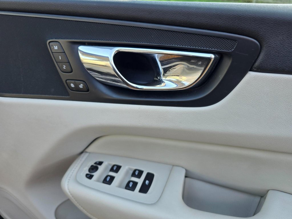 Used Volvo XC60 2018 for sale - 77719461: Photo 19