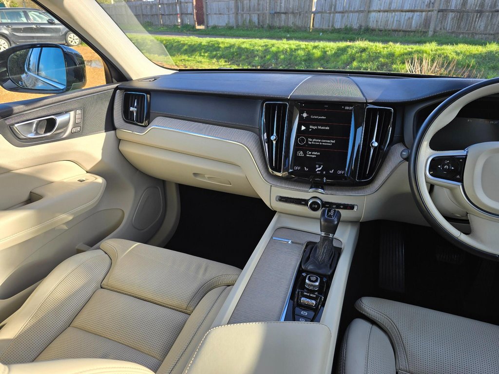 Used Volvo XC60 2018 for sale - 77719461: Photo 22