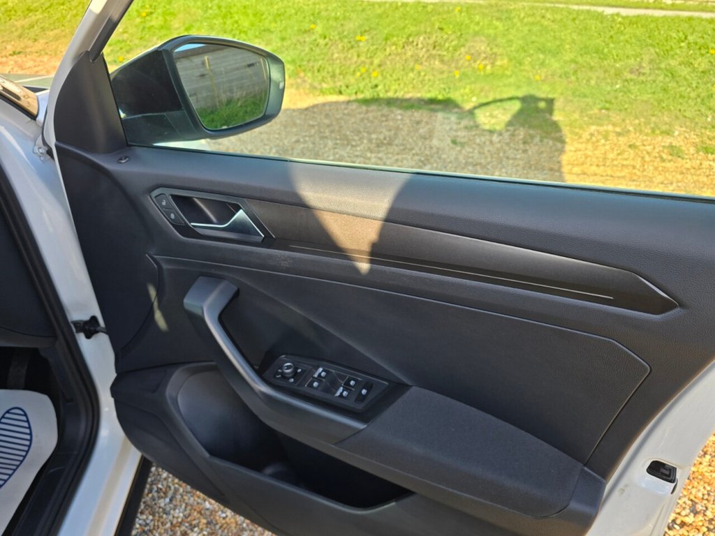 Used Volkswagen T-Roc 2020 for sale - 78215804: Photo 19