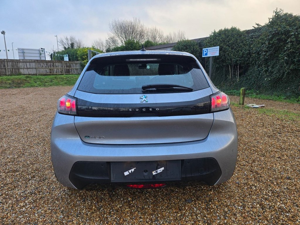 Used Peugeot E-208 2020 for sale - 77719576: Photo 7
