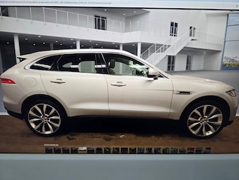 Used Jaguar F-Pace 2019 for sale - 77719836: Photo