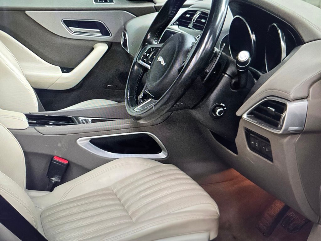 Used Jaguar F-Pace 2019 for sale - 77719836: Photo 7