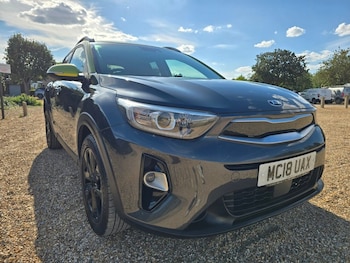 Used Kia Stonic 2018 for sale - 79472933: Photo
