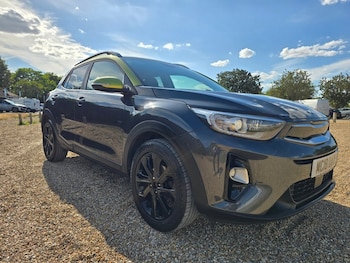 Used Kia Stonic 2018 for sale - 79472933: Photo