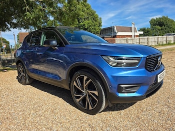 Used Volvo XC40 2018 for sale - 79154947: Photo