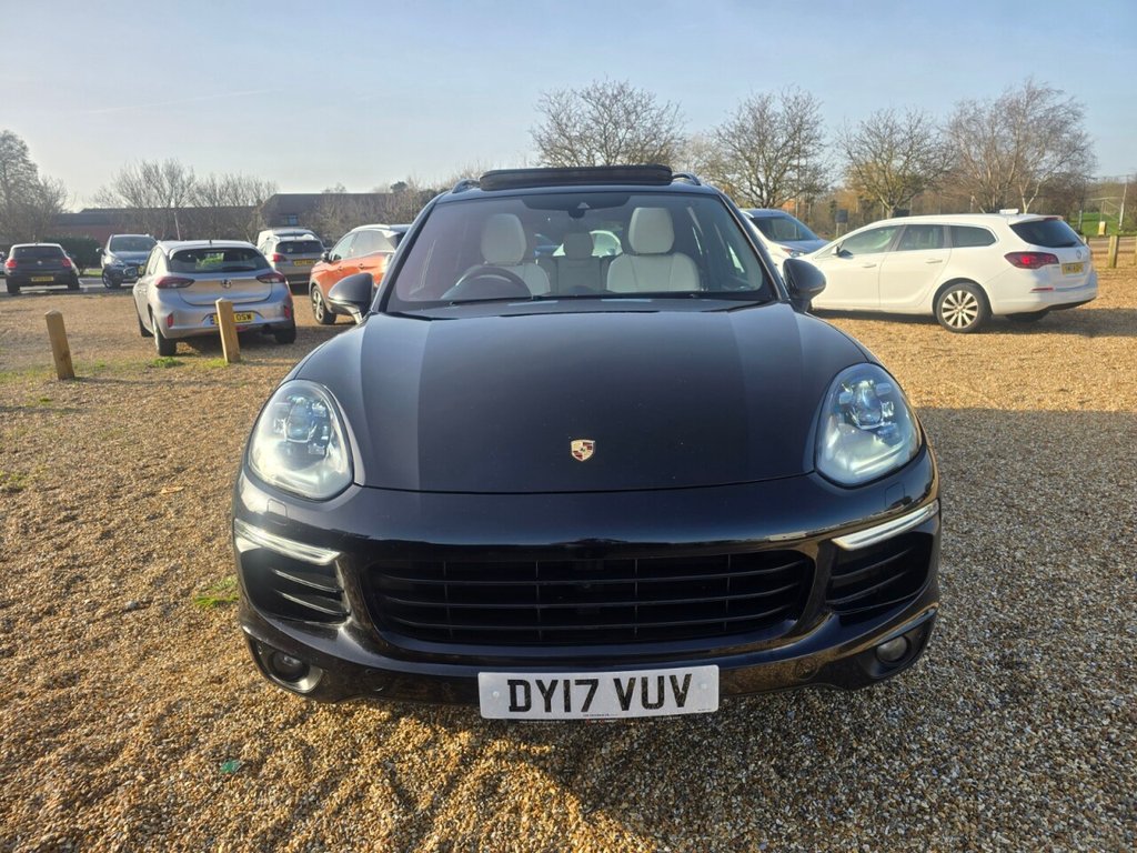 Used Porsche Cayenne 2017 for sale - 77719802: Photo 2