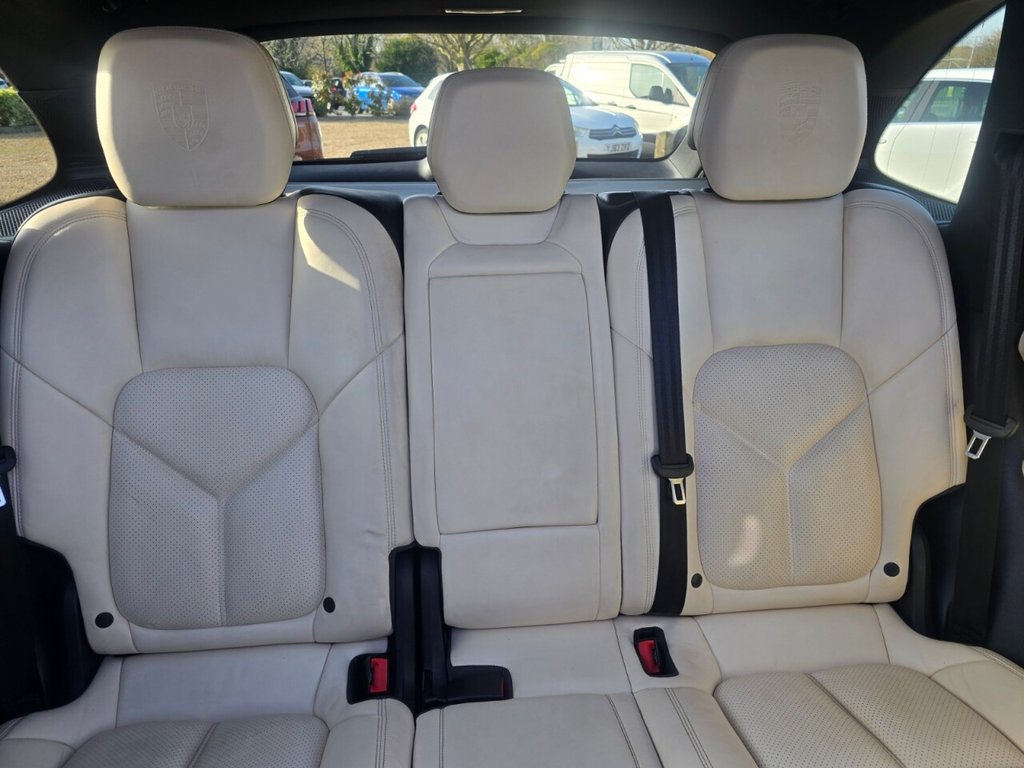 Used Porsche Cayenne 2017 for sale - 77719802: Photo 36