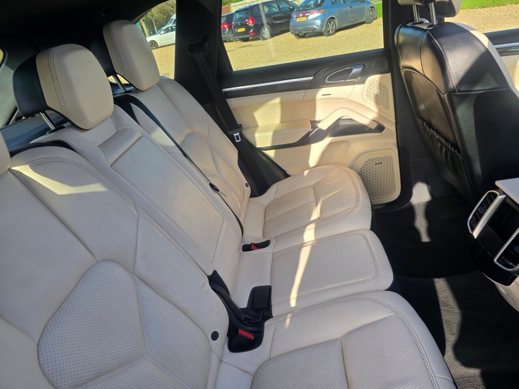 Used Porsche Cayenne 2017 for sale - 77719802: Photo 37