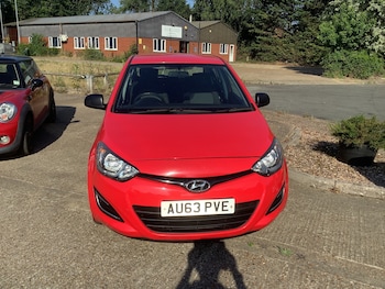 Used Hyundai i20 2014 for sale - 79168208: Photo