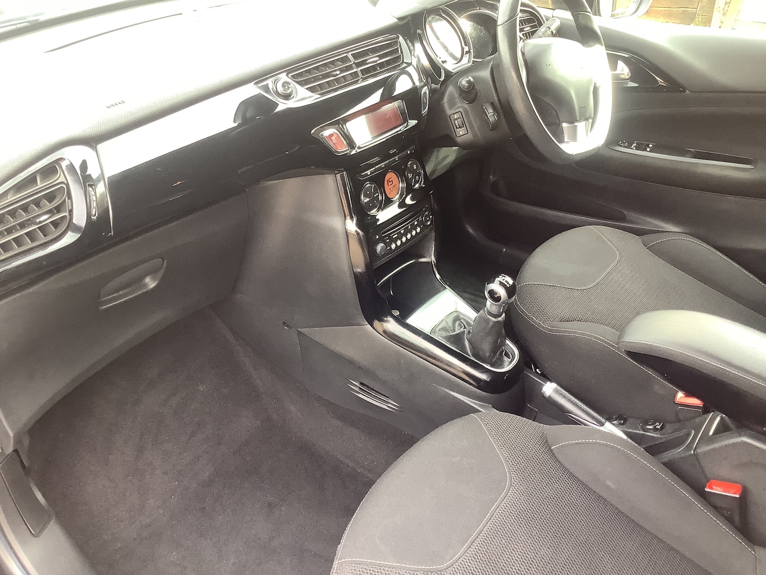 Used Citroen DS3 2014 for sale - 77981735: Photo 6
