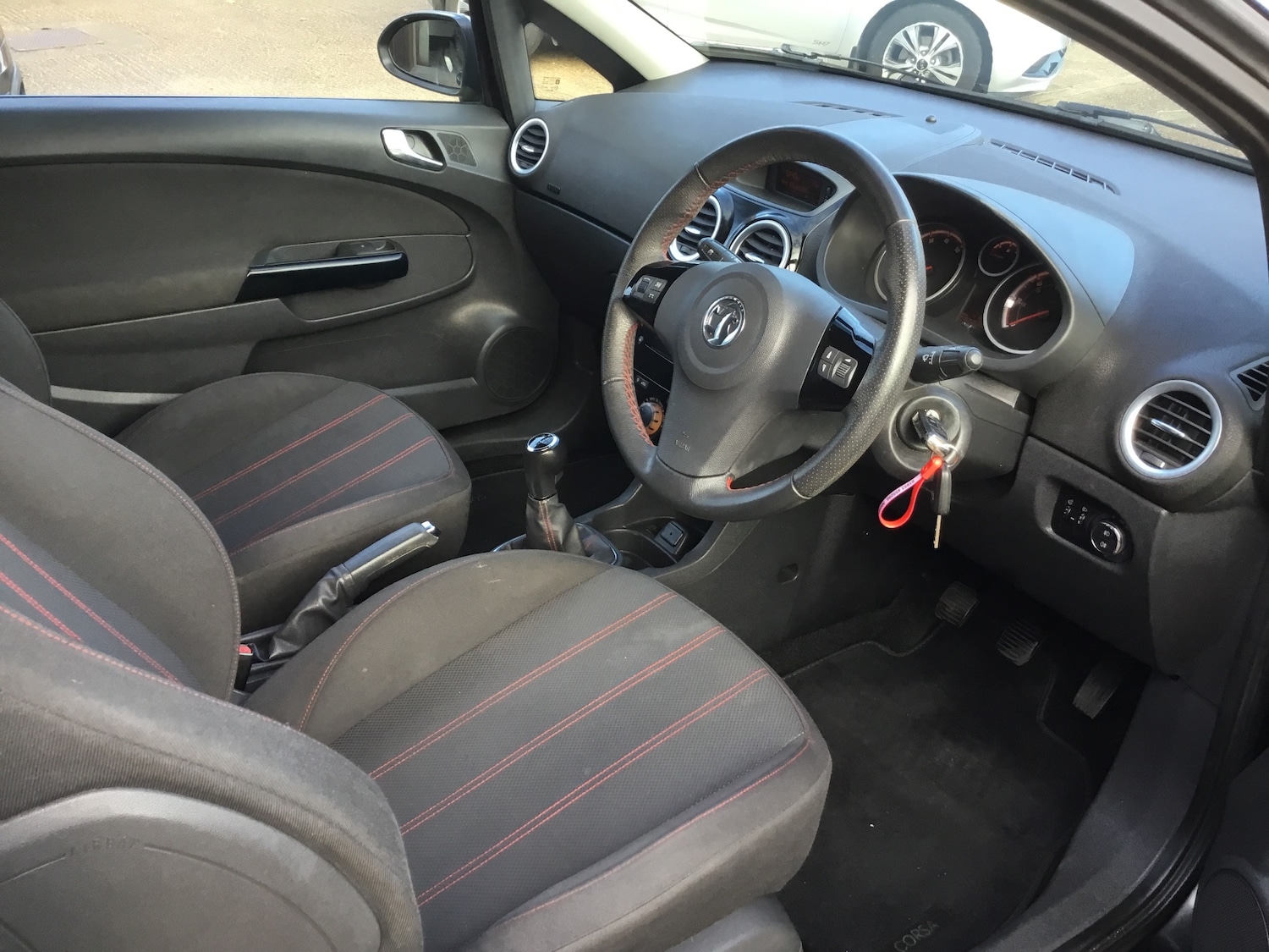 Used Vauxhall Corsa 2012 for sale - 76687464: Photo 6