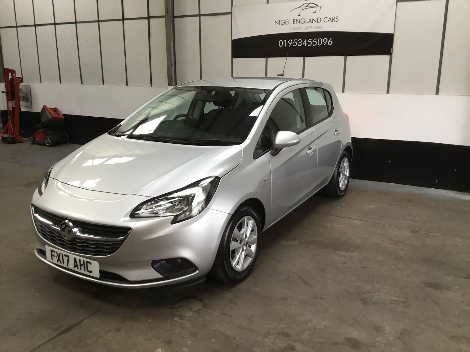 Used Vauxhall Corsa 2017 for sale - 76407266: Photo 2