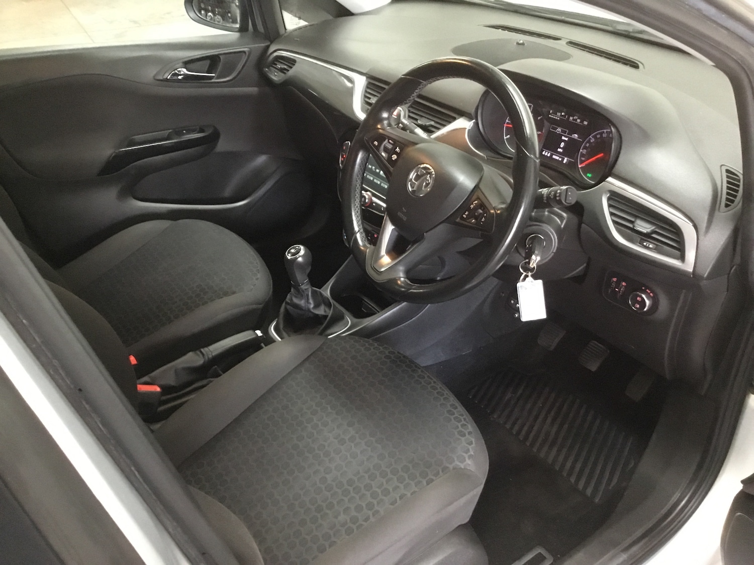 Used Vauxhall Corsa 2017 for sale - 76407266: Photo 9