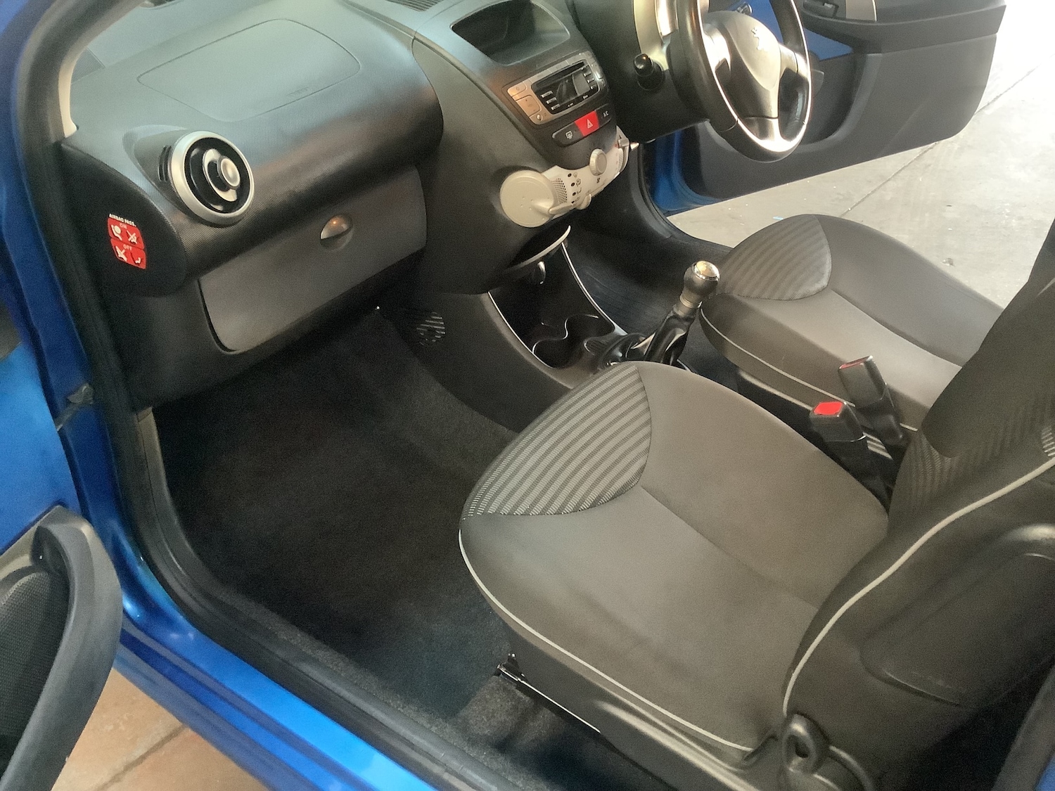 Used Peugeot 107 2013 for sale - 77766277: Photo 6