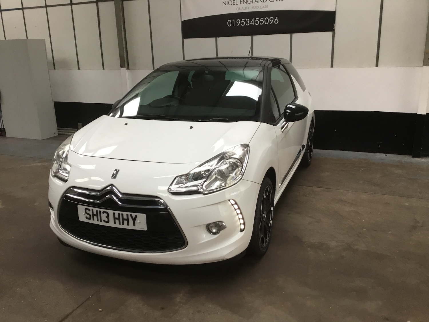 Used Citroen DS3 2013 for sale - 77750126: Photo 2