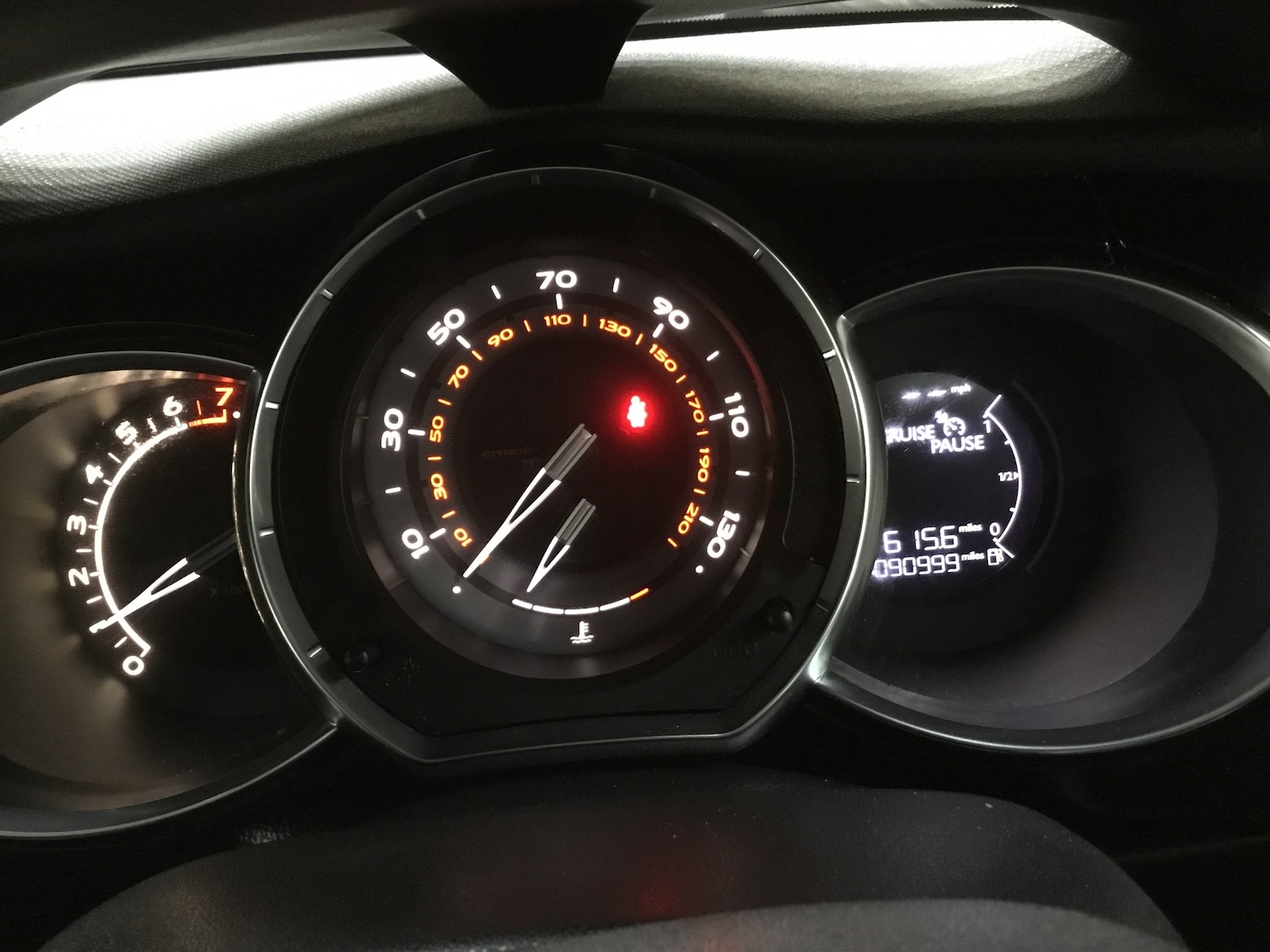 Used Citroen DS3 2013 for sale - 77750126: Photo 3