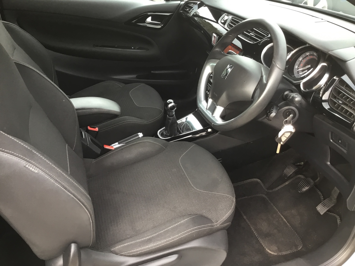 Used Citroen DS3 2013 for sale - 77750126: Photo 7