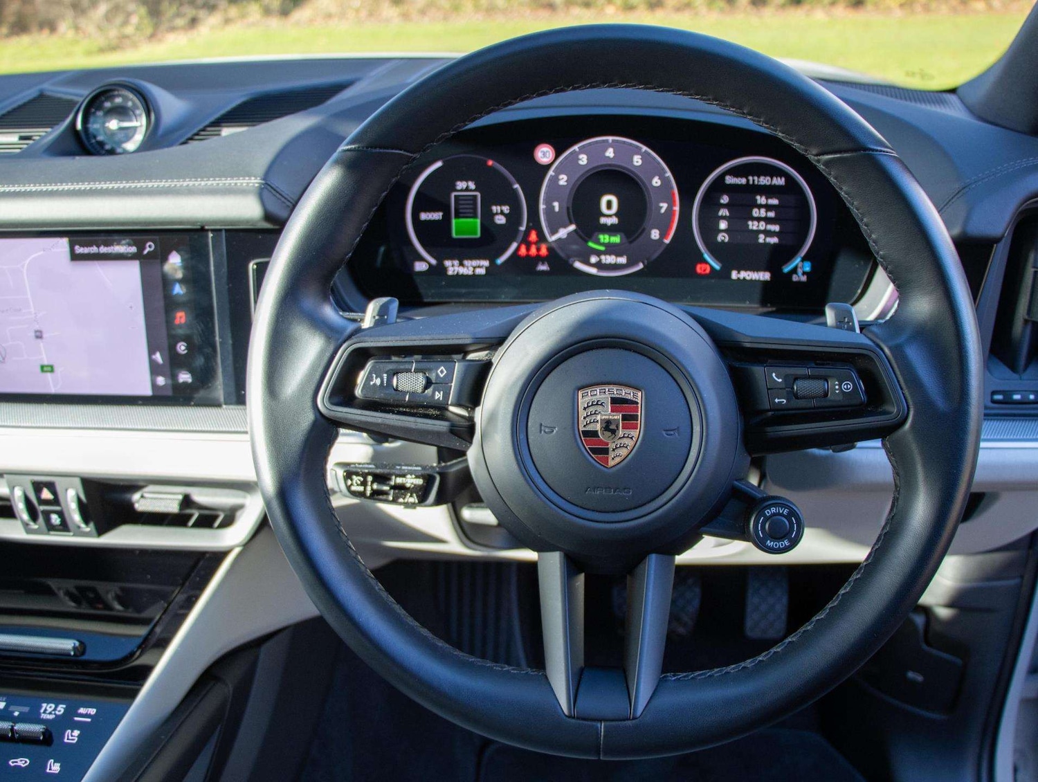 Used Porsche Cayenne 2023 for sale - 77000233: Photo 14