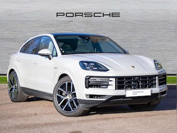 Used Porsche Cayenne 2023 for sale - 77000233: Photo
