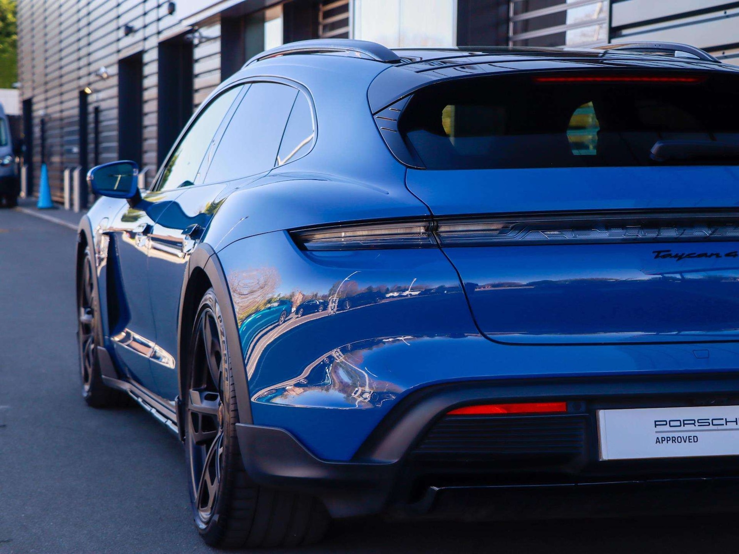 Used Porsche Taycan 2023 for sale - 78173834: Photo 31