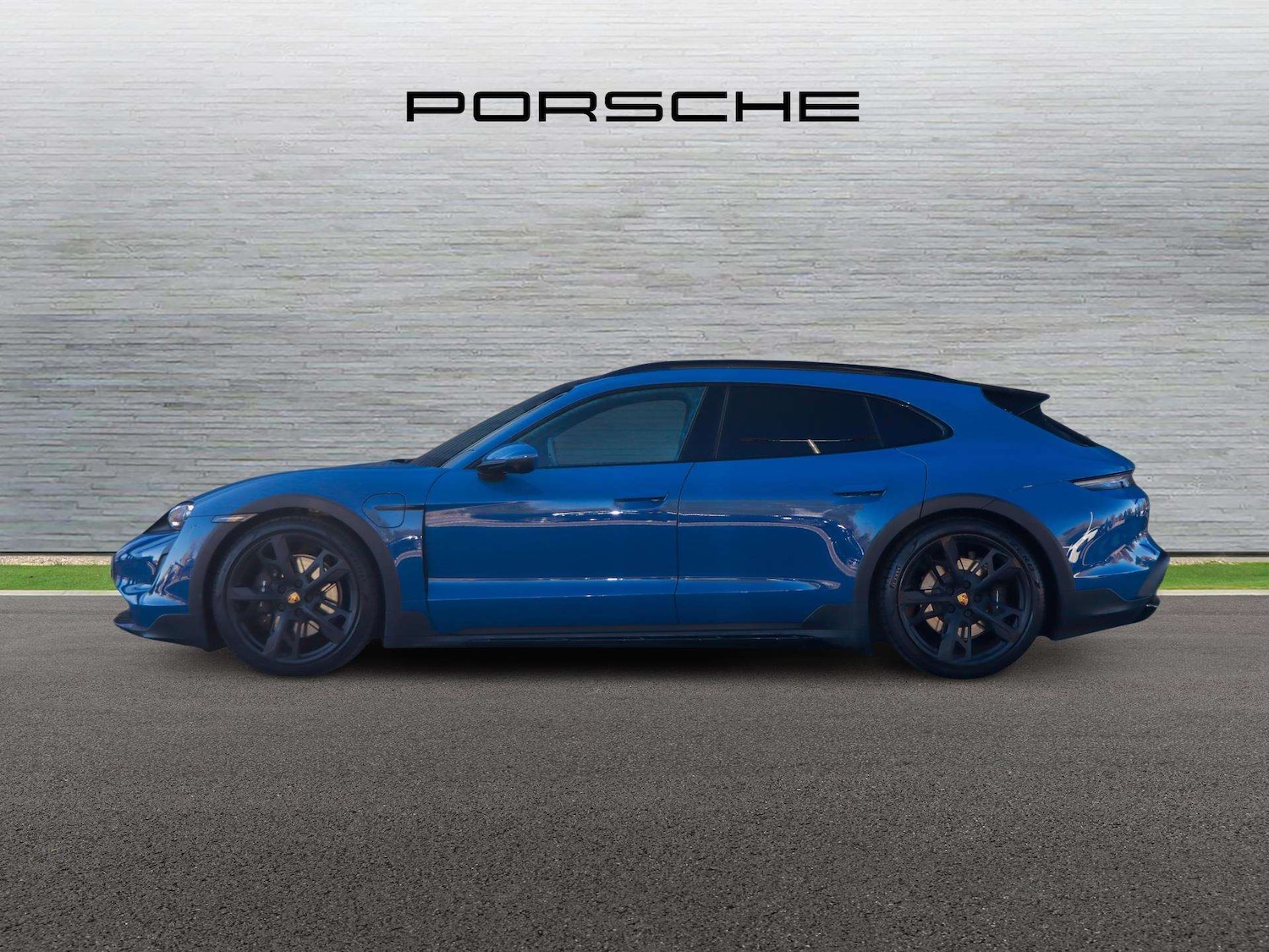 Used Porsche Taycan 2023 for sale - 78173834: Photo 5