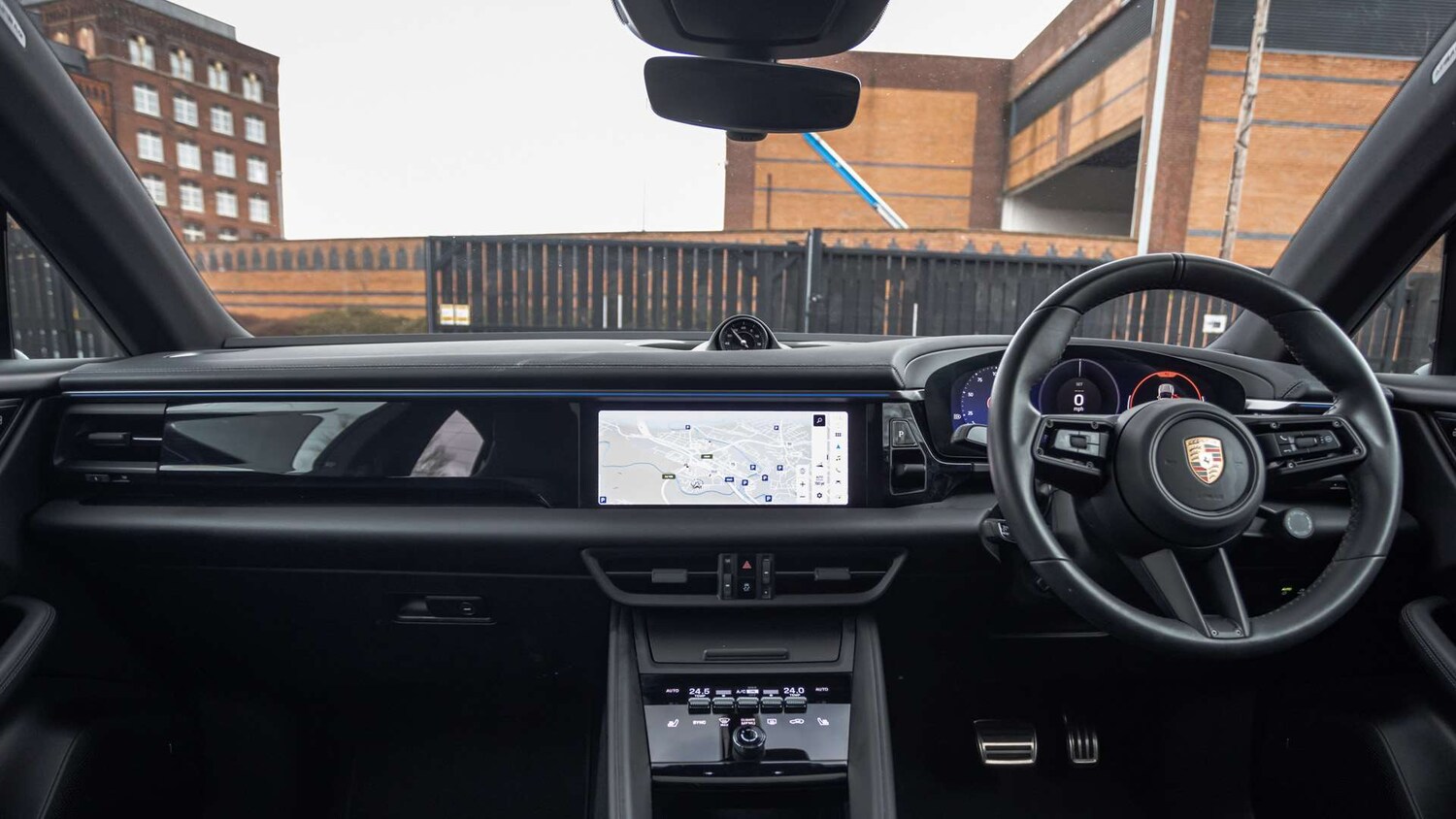 Used Porsche Macan 2025 for sale - 77756509: Photo 11